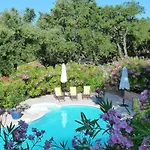 ベッド・アンド・ブレックファスト Le Bastidon Saint-michel 4*