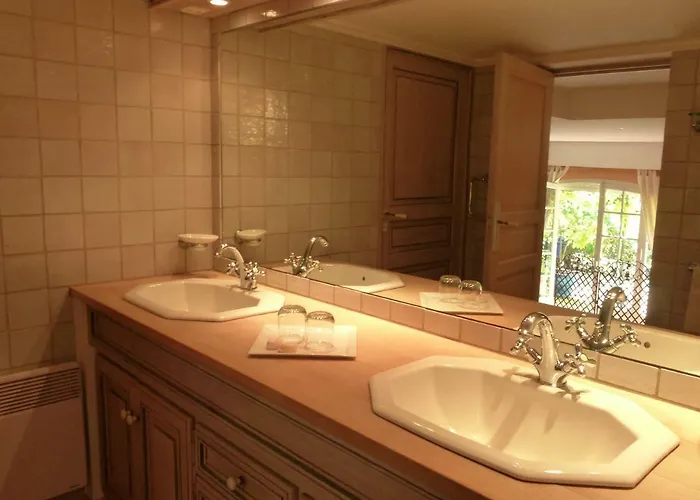 Le Bastidon Saint-michel 4*