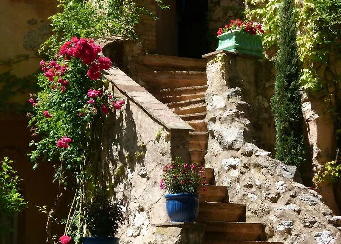 Le Bastidon Saint-michel Frühstückspension 4*