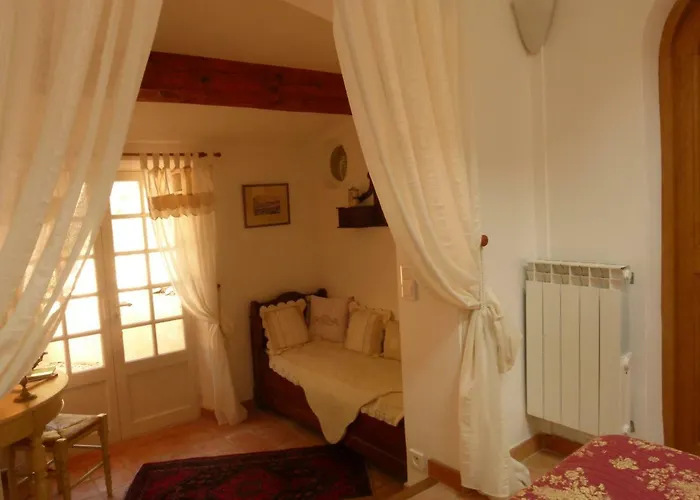 Bed & Breakfast Le Bastidon Saint-michel 4*